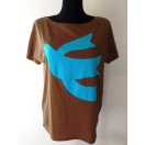 T-shirt with dove